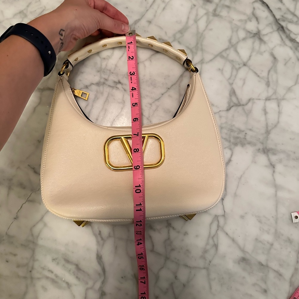 Valentino Cream Leather Women's Bag - Picture 12 of 14